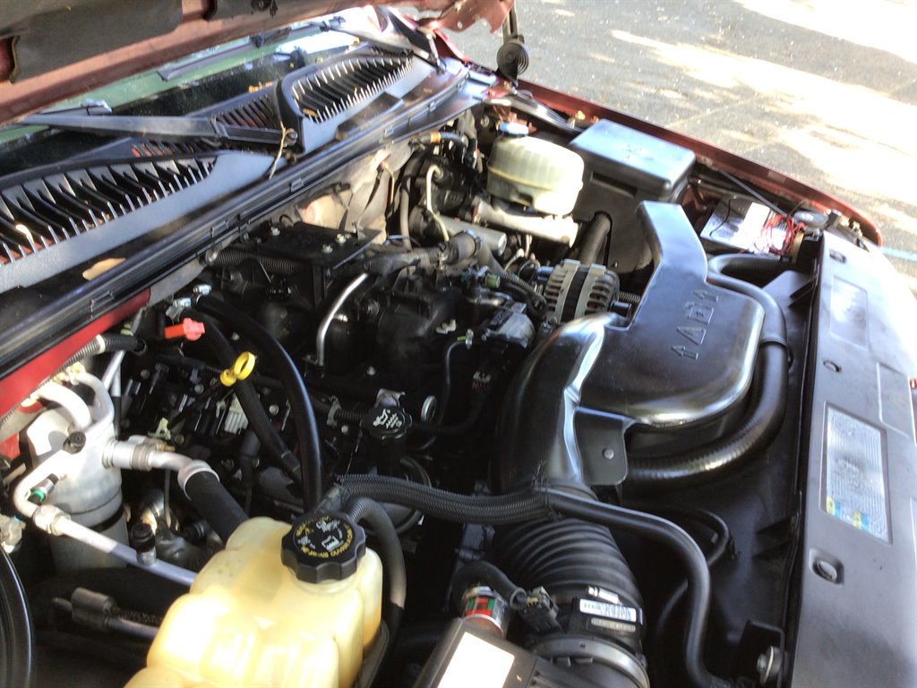 2004 Chevrolet Tahoe LS - Photo 12