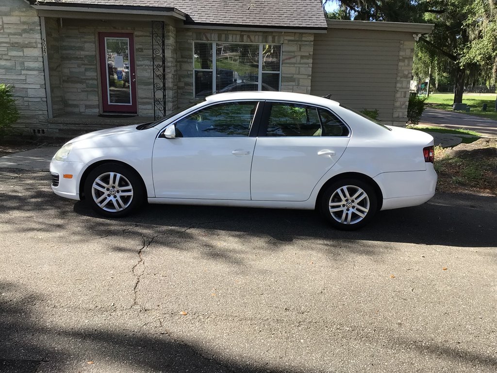 2009 Volkswagen Jetta's photo