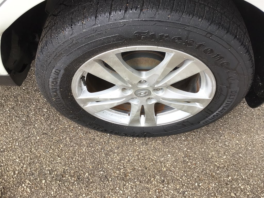 2011 Hyundai Santa Fe Limited - Photo 10