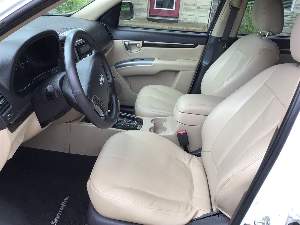 2011 Hyundai Santa Fe Limited - Photo 7