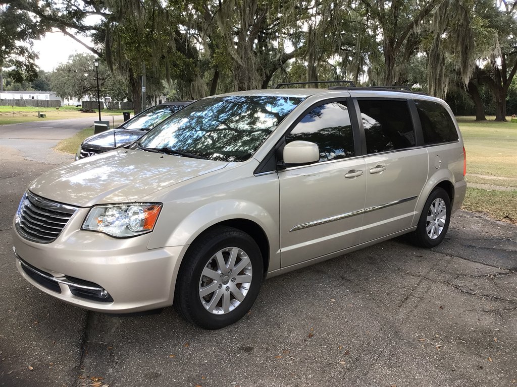 2014 Chrysler Town & Country Touring